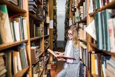 Pretty Woman Reading Bookshelves